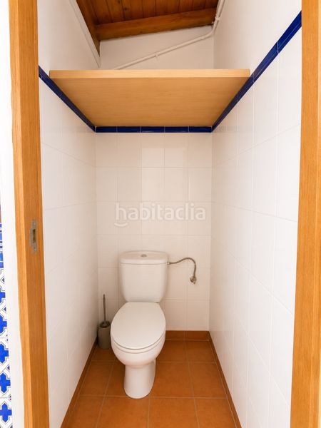 Foto 55740330-faee-4210-b757-600a63bcdbe8. Local comercial a Heliópolis Sevilla
