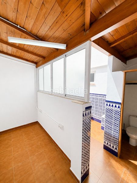 Foto f0b58187-ae4d-41f0-ae0e-353ff5bb7963. Local comercial a Heliópolis Sevilla