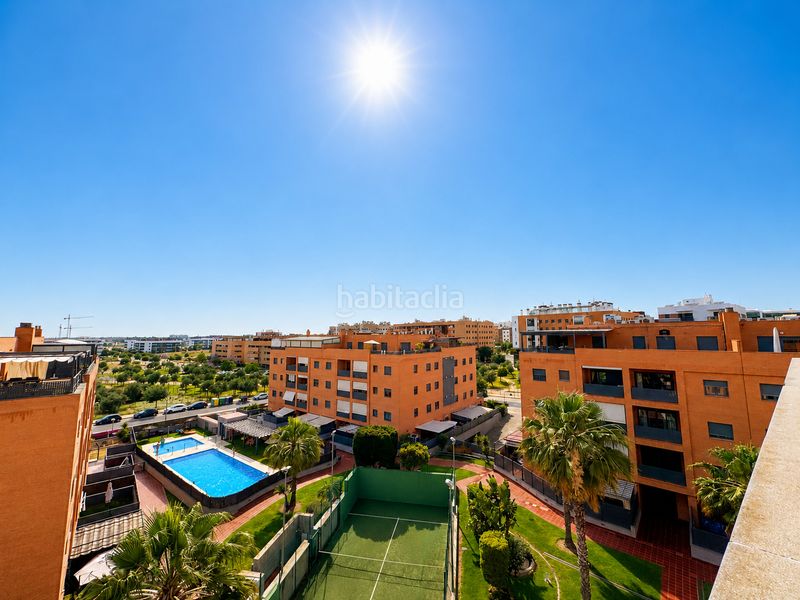 Foto a40cf74b-0251-4980-bf84-cf74782b95ff. Àtic amb aparcament piscina a Nuevo Bulevar Mairena del Aljarafe