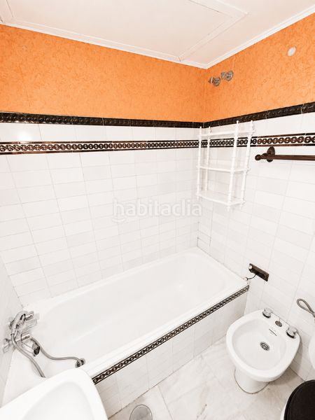 Foto ddab07f4-6834-4ba3-864f-d124fbf15e61. Pis a San Vicente Sevilla