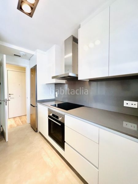 Foto 5e201bad-8e8d-40fb-ac42-52d3ff67c4c7. Appartamento con parcheggio piscina in zona nueva Camas - marcelino camacho Camas