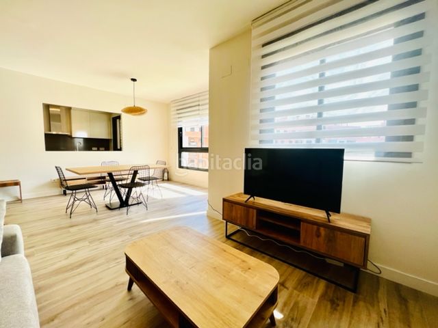 Foto 5f848b50-76e7-45c8-81f4-d5848ada2924. Appartamento con parcheggio piscina in zona nueva Camas - marcelino camacho Camas