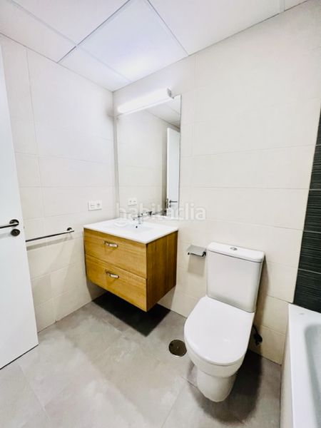 Foto 6f82c7fa-0043-45cd-92de-537f6e6a89f4. Appartamento con parcheggio piscina in zona nueva Camas - marcelino camacho Camas