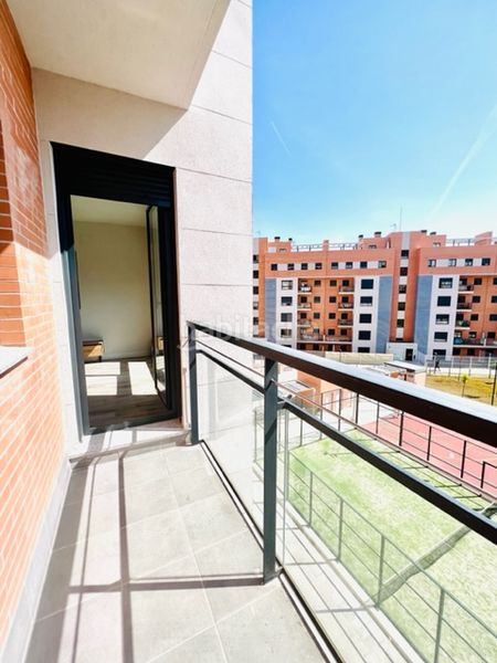 Foto c544154d-c161-4d18-ae2f-6258b6628726. Appartamento con parcheggio piscina in zona nueva Camas - marcelino camacho Camas