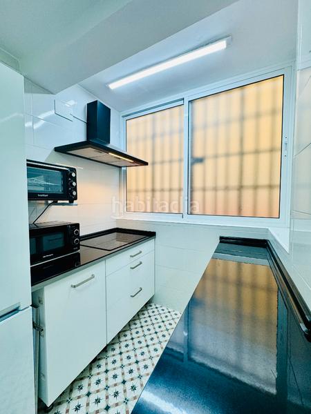 Foto 002d4810-1d29-4d70-9999-972e9ad82412. Lloguer pis amb xemeneia calefacció a Triana Este Sevilla