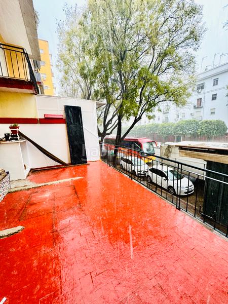 Foto 57768948-3830-436e-86c6-2b2447f64e75. Lloguer pis amb xemeneia calefacció a Triana Este Sevilla