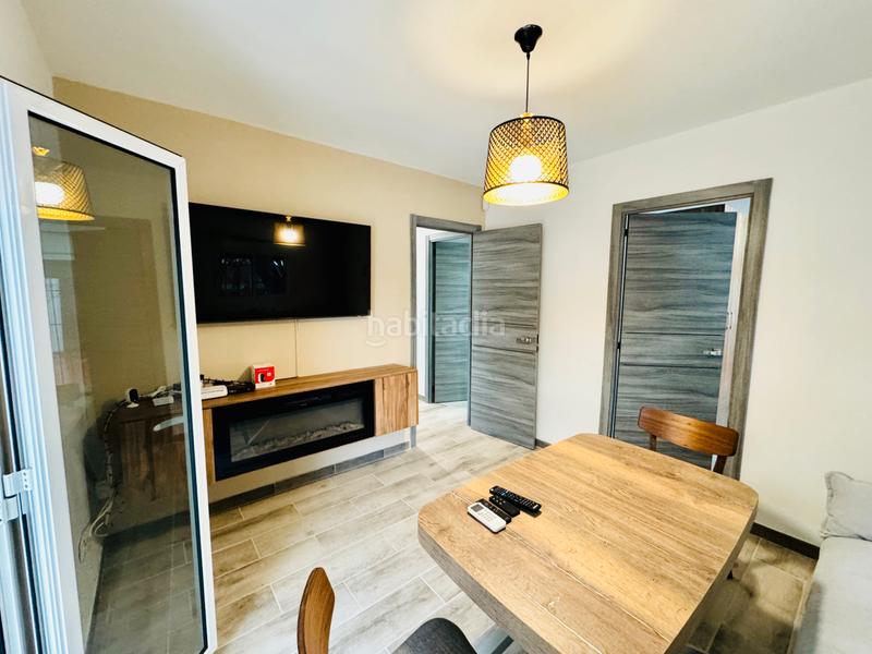 Foto 903c1979-1835-4516-a2db-211a778fa0a2. Lloguer pis amb xemeneia calefacció a Triana Este Sevilla