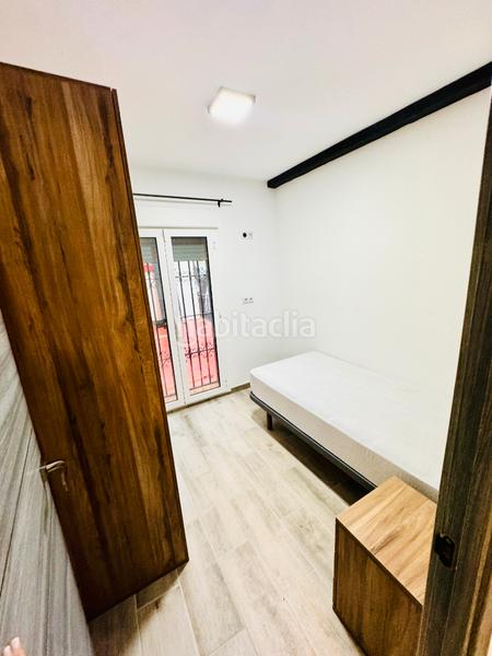 Foto f725afa4-ab10-4d9f-bf1f-1932229d9d2f. Miete etagenwohnung mit kamin heizung in Triana Este Sevilla
