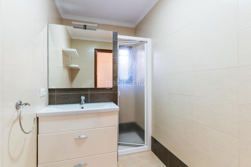 Foto 5ac3ac49-76dd-4e0d-ab64-e119f684770e. Chalet en calle montemar 48 chalet con apartamento en planta semisótano . en Mazagón