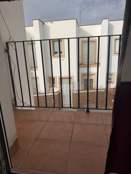 Foto 331888e2-ca81-4fd9-883e-ced523511763. Casa a calle el tejar b6 a Bonares