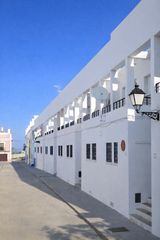 Casa  Calle del poeta garcia lorca 10. Casa de dos plantas con patio y terraza cerca de los colegios en
