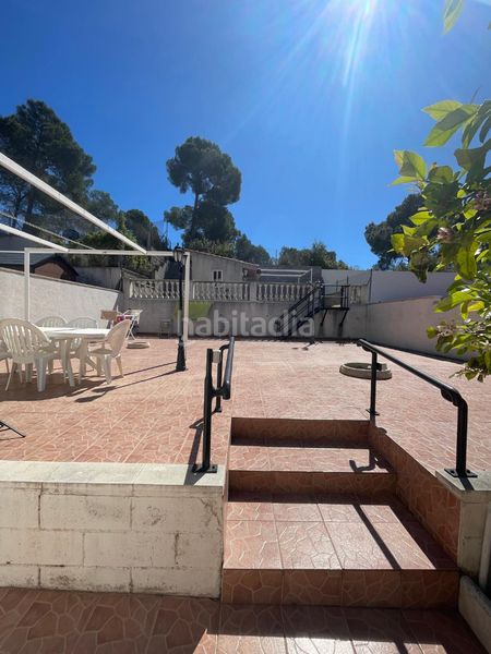 Foto 0807b2ce-c6c3-462c-84de-a846b21b25f0. Casa aparellada amb xemeneia calefacció aparcament a Catllar (El)