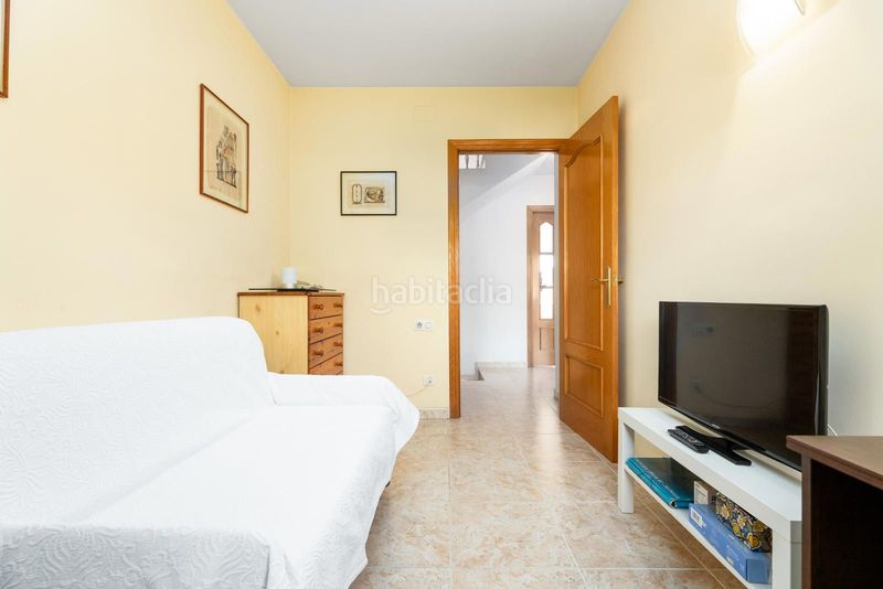 Foto 4efd7568-4093-49e1-9c66-3a255d93423d. Casa adossada amb calefacció aparcament piscina a Parets del Vallès