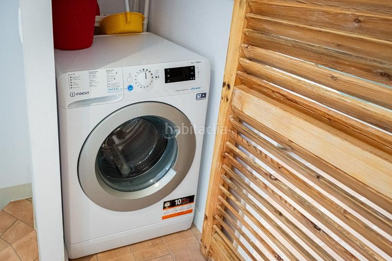 Foto 7ef5f102-7c41-426c-8f69-3efd2bc66a03. Alquiler casa adosada piso duplex en segunda linea de mar en Palamós