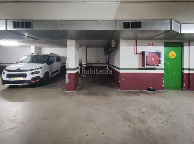 Foto b317cc61-8aff-4929-a3d1-ec3dbcac0fcc. Parking coche plaza de parking ideal inversores en Sabadell