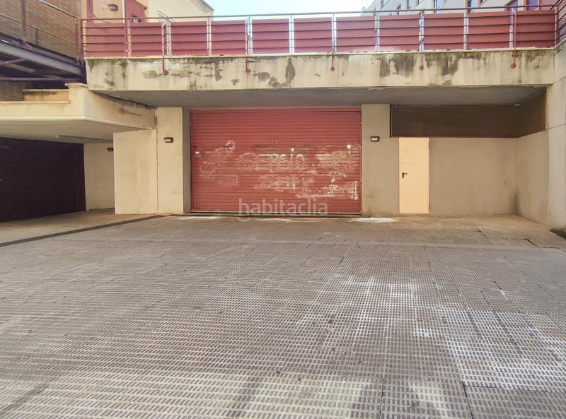 Foto d54c40da-4dd6-48f2-9785-50b5707351c1. Parking coche plaza de parking ideal inversores en Sabadell