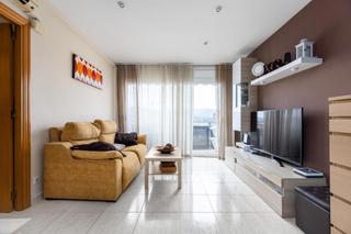 Flat  Jaume i. Piso en el centro de mollet con parking