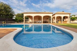 Casa  Anoia. Casa en venta en can quirze, mataró.