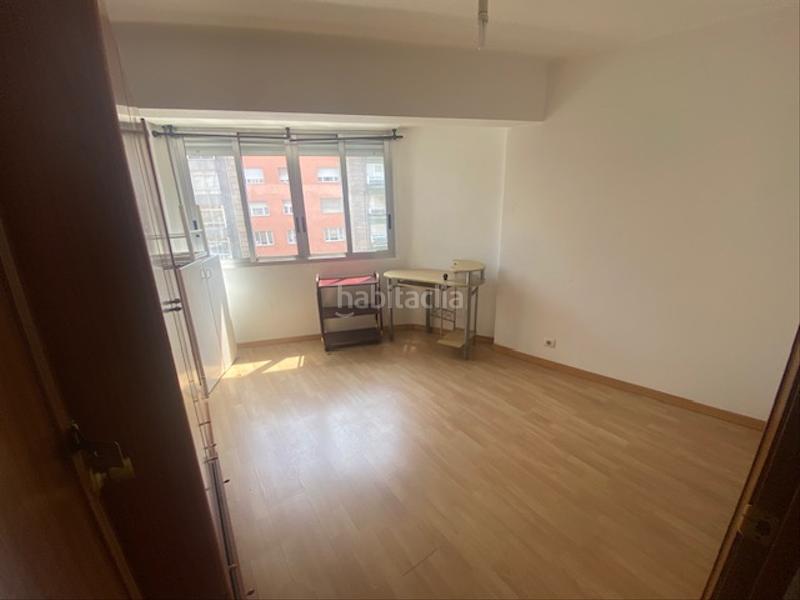 Foto 9a327535-5329-4a9b-8cbf-3ba9beadc570. Pis a rúa vía norte 70 a Fátima Vigo