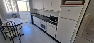Affitto Appartamento  Rúa escultor gregorio fernández. Piso céntrico 2 dormitorios amueblado centro comercial vialia. v
