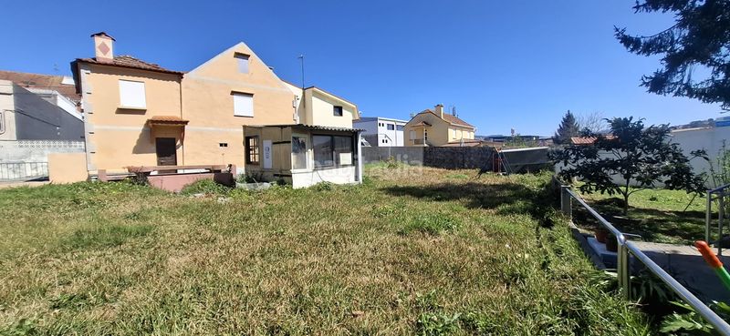 Foto c8576688-391c-44e0-a8ff-bbf388212701. Casa a Sardoma - Castrelos Vigo