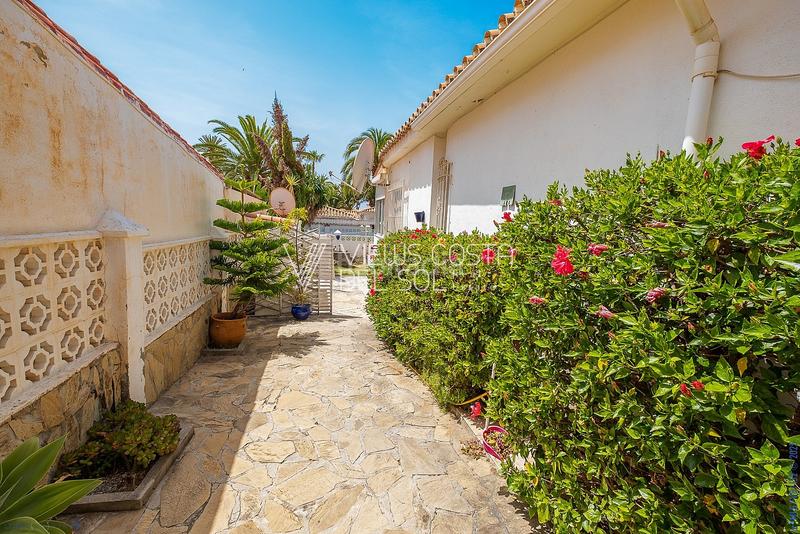 Foto d9a38493-5600-4ecf-ad87-d3de908d5455. Casa amb aparcament a El Peñoncillo Torrox