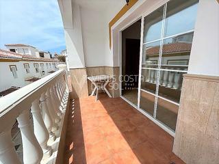 Apartament a Cómpeta. Se vende casa en competa