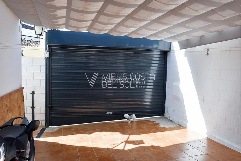 Foto 2fc22c80-b35d-4b97-a801-403a369d23ff. Chalet se vende espectacular villa independiente en Nerja