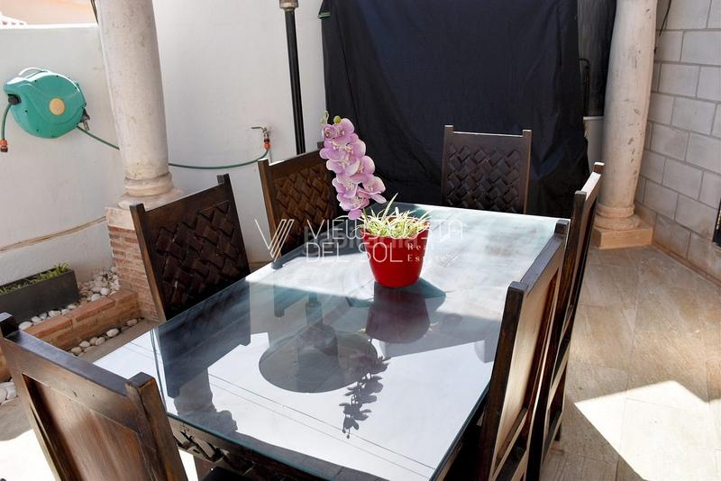 Foto 46de49ab-e4d9-4979-9fd1-2fd86fcf8688. Chalet se vende espectacular villa independiente en Nerja