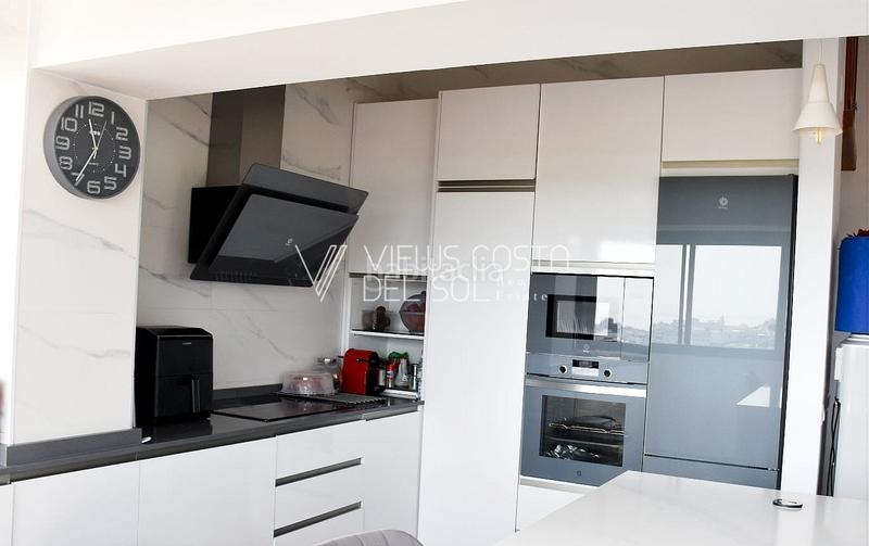 Foto b1876914-511c-45b6-af82-235b9810e525. Chalet se vende espectacular villa independiente en Nerja
