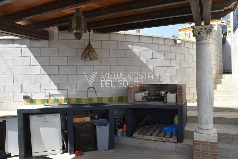 Foto bf0c54f2-8f5c-4013-bb18-4316cafab4db. Chalet se vende espectacular villa independiente en Nerja