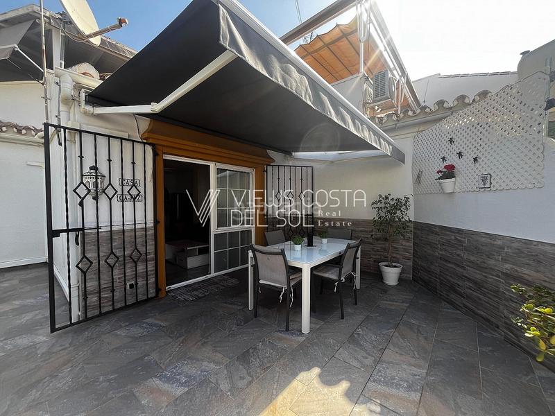 Foto 1df58cba-3695-45cd-806f-6497a09cd3b6. Affitto casa a schiera con riscaldamento piscina in Caleta de Velez