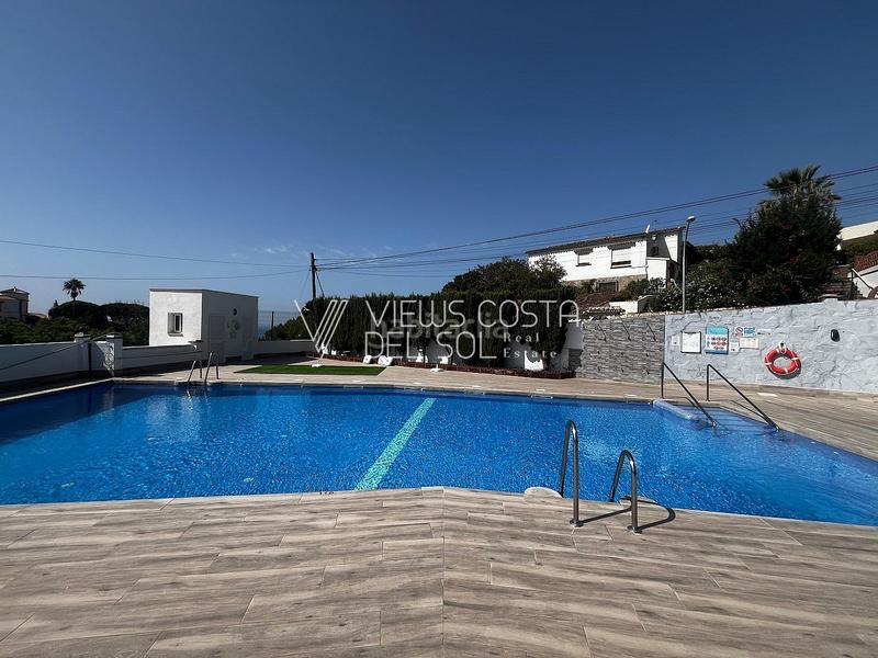 Foto 81a0de0b-b9e3-4765-aa9c-0cc913466360. Affitto casa a schiera con riscaldamento piscina in Caleta de Velez