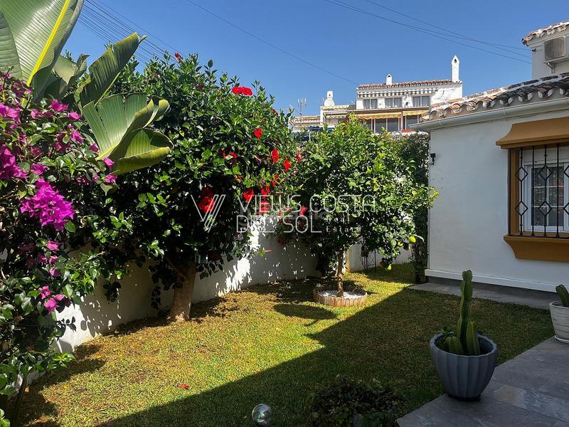 Foto d1041f12-efa3-48ba-9029-51aa26a8a10d. Miete reihenhaus mit heizung pool in Caleta de Velez