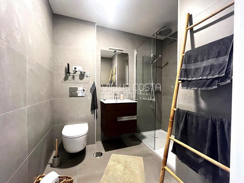 Foto 06498ced-2ef1-4b2a-abb3-9938ae03608e. Apartamento se vende apartamento de lujo con licencia turística , vistas al mar, parking, trastero. en Algarrobo Costa