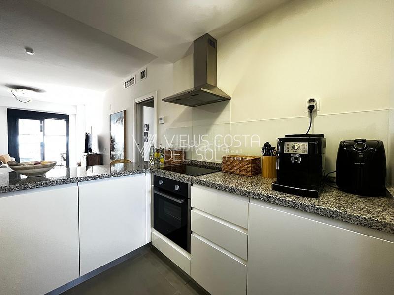 Foto c8ed6113-a6ba-402a-8633-1733318916b0. Apartamento se vende apartamento de lujo con licencia turística , vistas al mar, parking, trastero. en Algarrobo Costa
