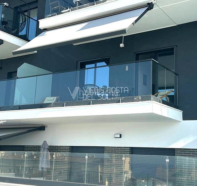 Foto f636c838-e1f5-4d57-b41f-714d825ba838. Apartamento se vende apartamento de lujo con licencia turística , vistas al mar, parking, trastero. en Algarrobo Costa