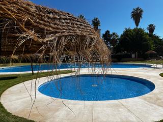Apartament a Algarrobo Costa. Se vende maravilloso apartamento 2 dormitorios, 2 baños, terraza