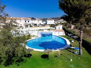 Appartement à Urbanización Santa Rosa. Se vende apartamento 2dormitorios, t baño, terraza, torrox park