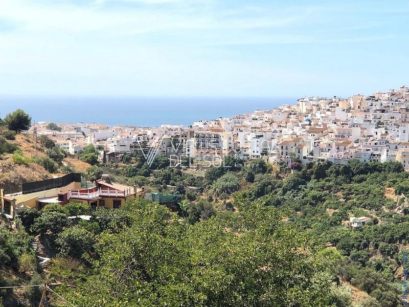 Foto 1092b016-b4bb-4df8-acf0-f341596b370a. Casa amb aparcament piscina a Torrox pueblo Torrox