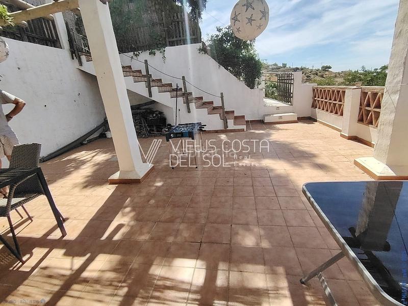 Foto 4120dc16-4fff-4836-b3b2-fbd5476f8eee. Casa amb aparcament piscina a Torrox pueblo Torrox