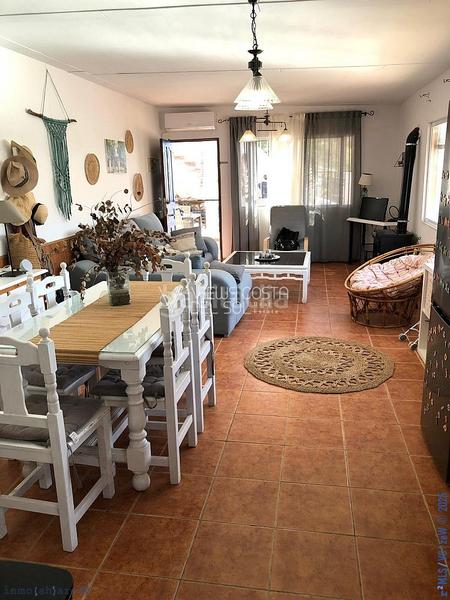 Foto a431673d-a21b-4bb6-a8ea-6423d5b88324. Casa amb aparcament piscina a Torrox pueblo Torrox