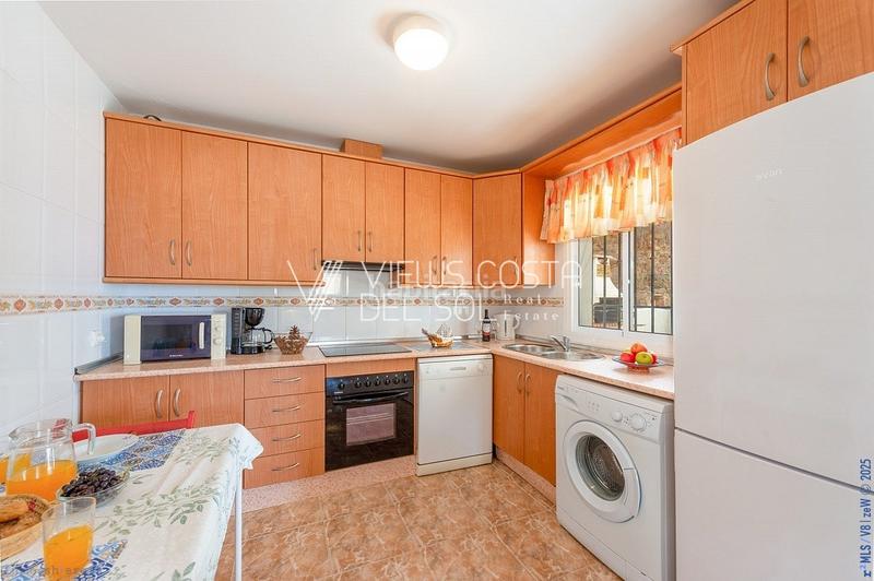 Foto b9156791-d390-419d-8319-44592a058fb2. Casa amb aparcament piscina a Torrox pueblo Torrox