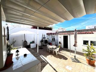 Casa adossada a Torrox Pueblo. Se vende dos casas pareadas de 3 dormitorios 2 baños, gran terra