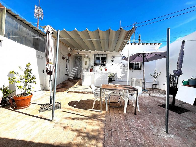 Foto 7460eab0-3903-4795-8339-34fcdf0ff8be. Casa adossada amb calefacció a Torrox pueblo Torrox