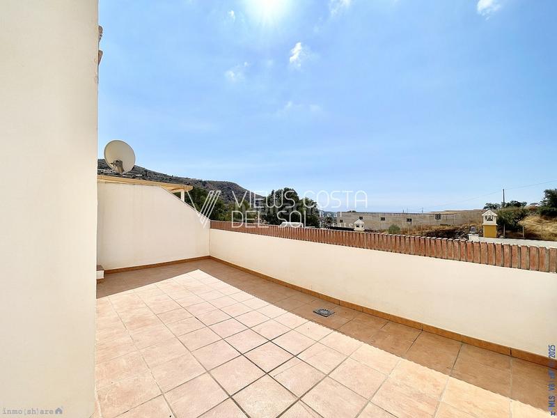 Foto 25a68469-815e-49e9-b069-2ff10724497b. Haus mit heizung parking in Torrox pueblo Torrox