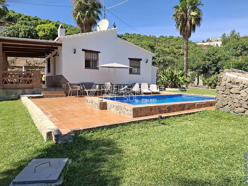 Foto 8264dfcf-3e23-48e9-8c92-b9b5ff98582e. Casa  de campo con parcela de 1238 m2, piscina privada, zona de barbacoa y terraza en Frigiliana