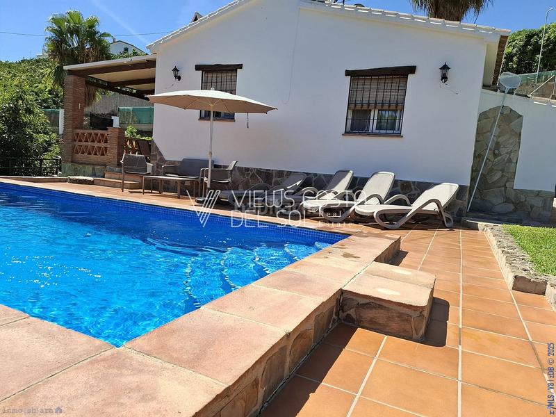 Foto a3034c9f-8782-4e24-8b32-e694f239b9ce. Casa  de campo con parcela de 1238 m2, piscina privada, zona de barbacoa y terraza en Frigiliana