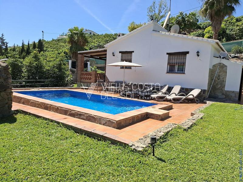 Foto d4a07022-f718-449b-af96-87a2b9b3a93c. Casa  de campo con parcela de 1238 m2, piscina privada, zona de barbacoa y terraza en Frigiliana