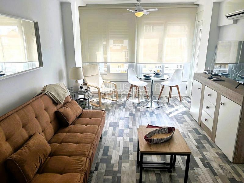 Foto d87236cd-eb49-4d64-bb78-d71206de462d. Lloguer apartament amb piscina a Algarrobo Costa